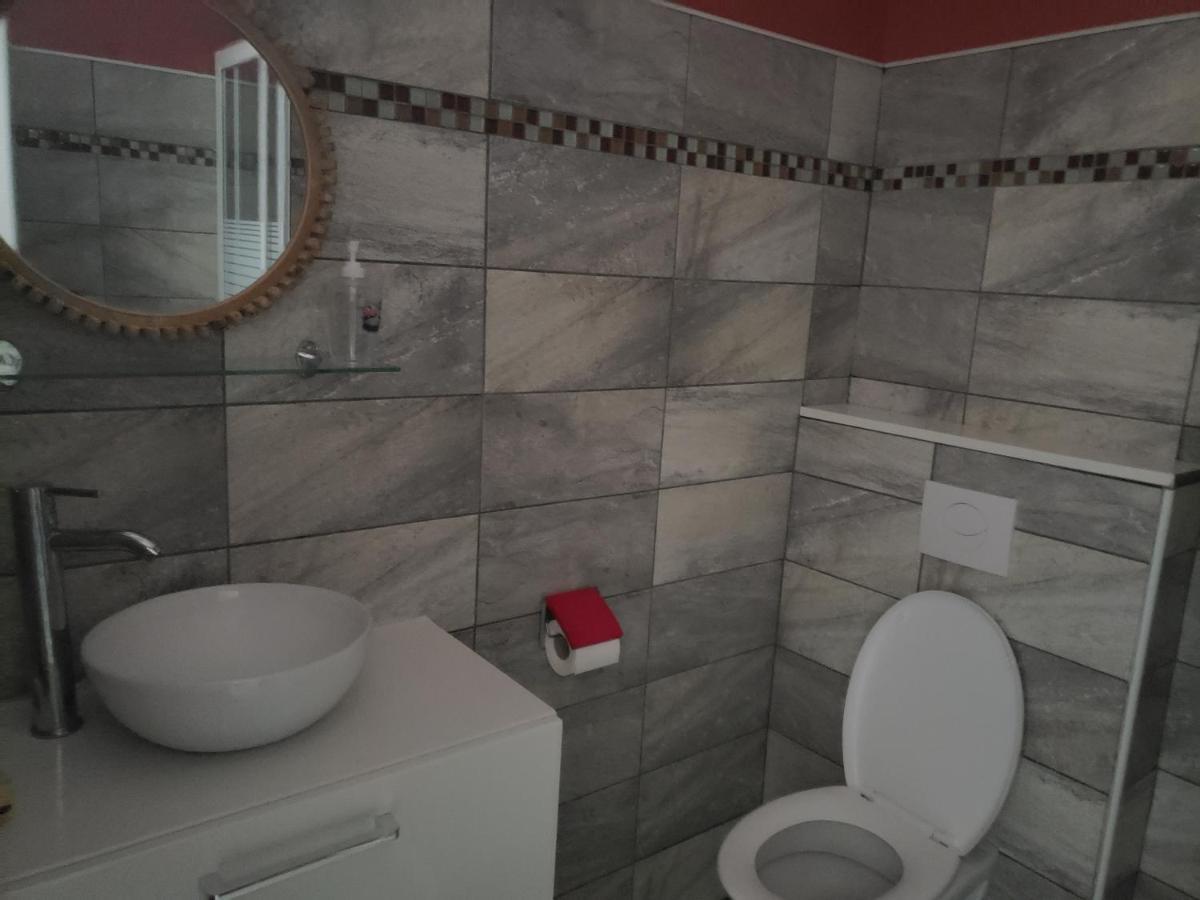 Apartamento Ptit Coin Hibiscus2 Pointe-Noire Exterior foto